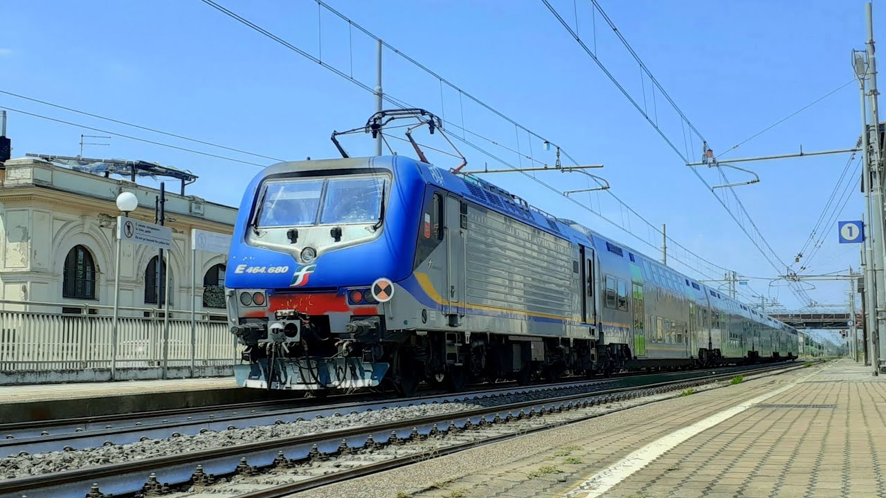 Treni Alla Stazione Di Cascina ( Arrivi - Partenze - In Transito )