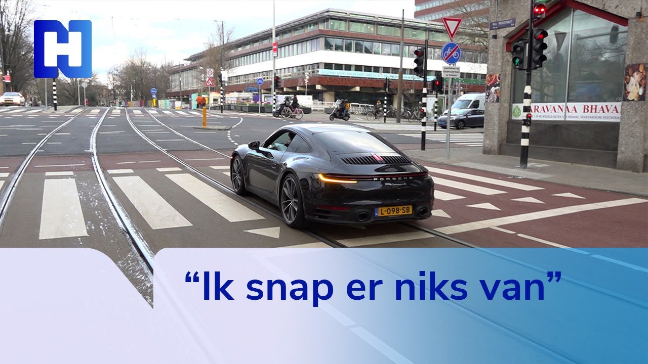 Chaotische taferelen op de Van Woustraat in Amsterdam: automobilisten gaan massaal de fout in