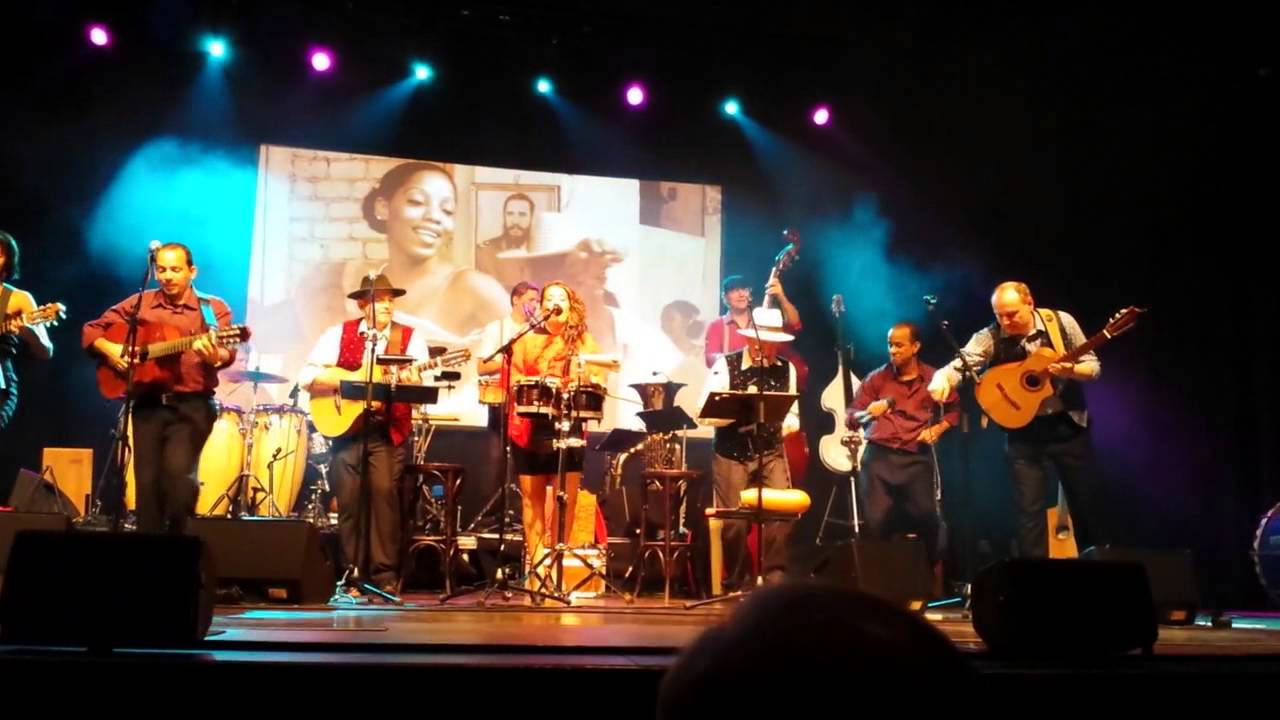 Cubaboarische in der alten Kongresshalle: La Duena del Swing