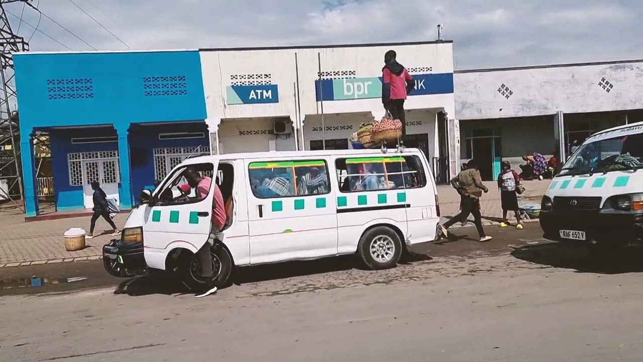 Slo-Mo Jenda Rwanda & Seeburg Background Music System
