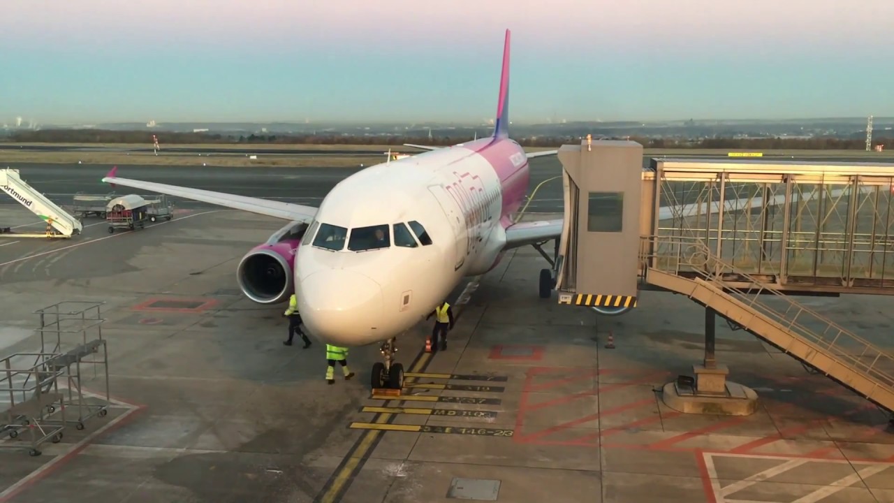 Start mit Wizzair vom Flughafen Dortmund (Germany)