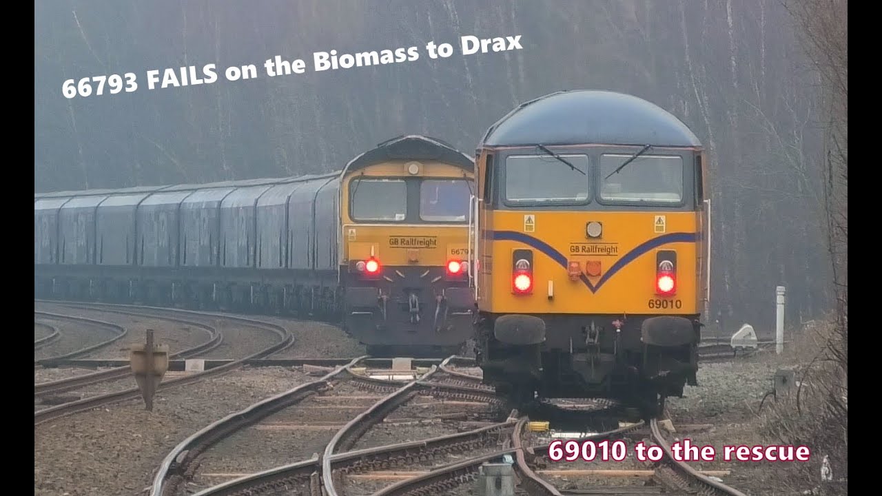 69010 rescues FAILED  66793 on the biomass!!! Northwich, 22nd January 2025