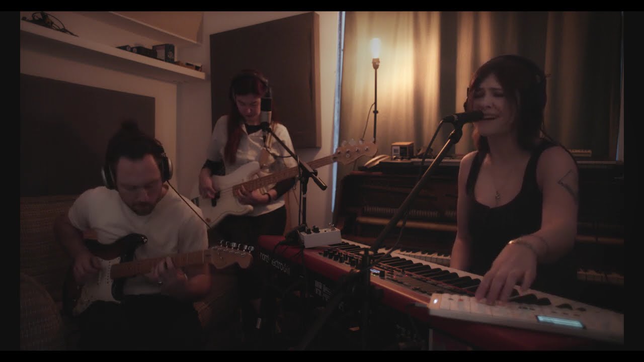 Viatr - Jump For Joy (live from the studio)