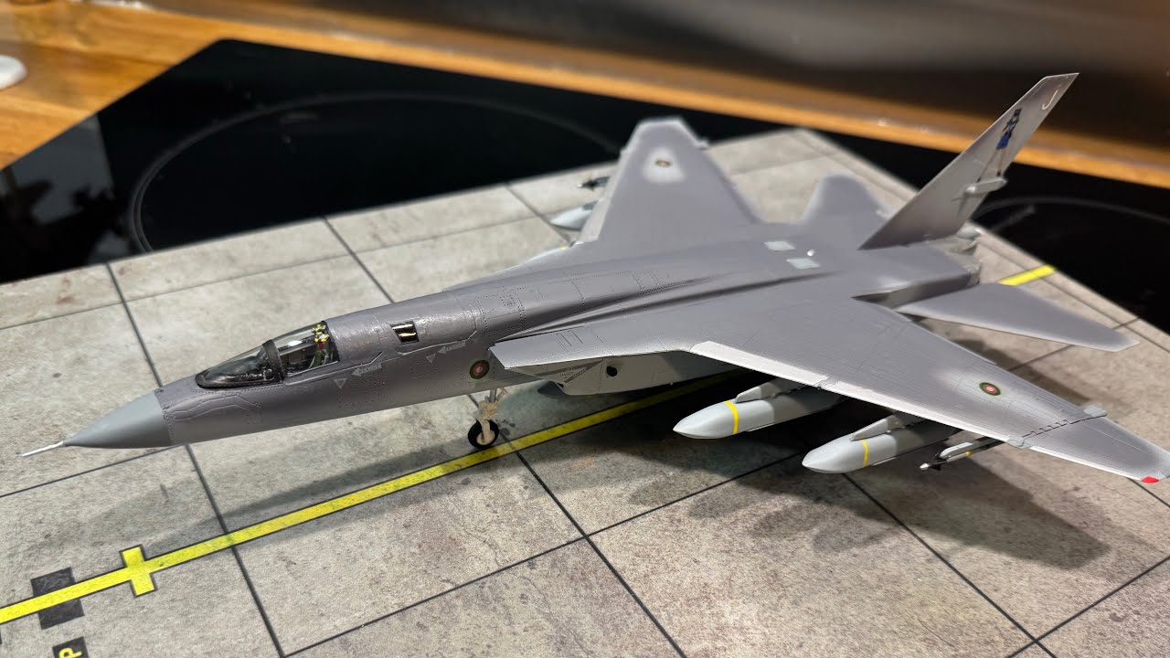 Jess and her JASSM’s!! The Trumpeter 1/72 RA-5C Vigilante returns as the RA-5M!  Whatif models