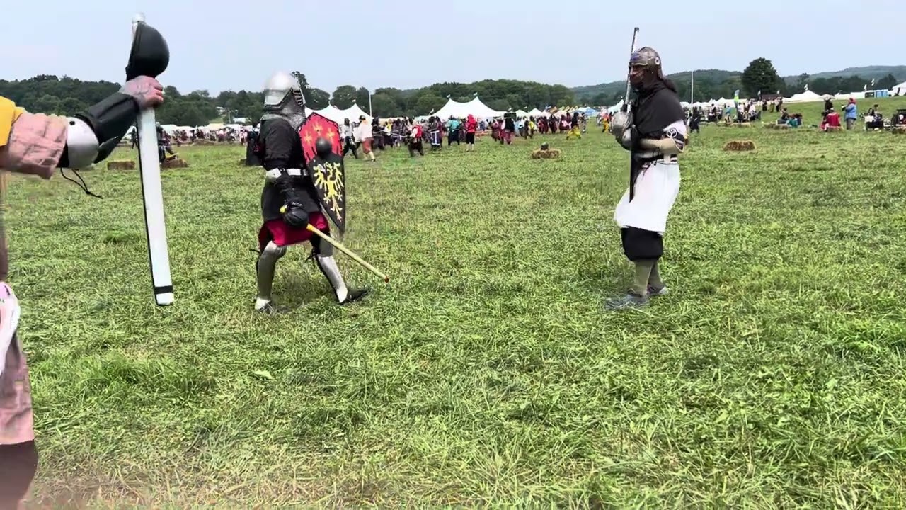 SCA Pennsic 52 Sir Fox (Middle) vs Sir Arn (East)