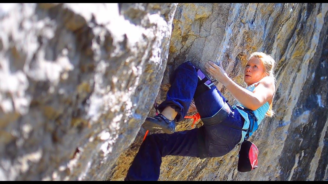 Mina Leslie-Wujastyk Climbs Mecca