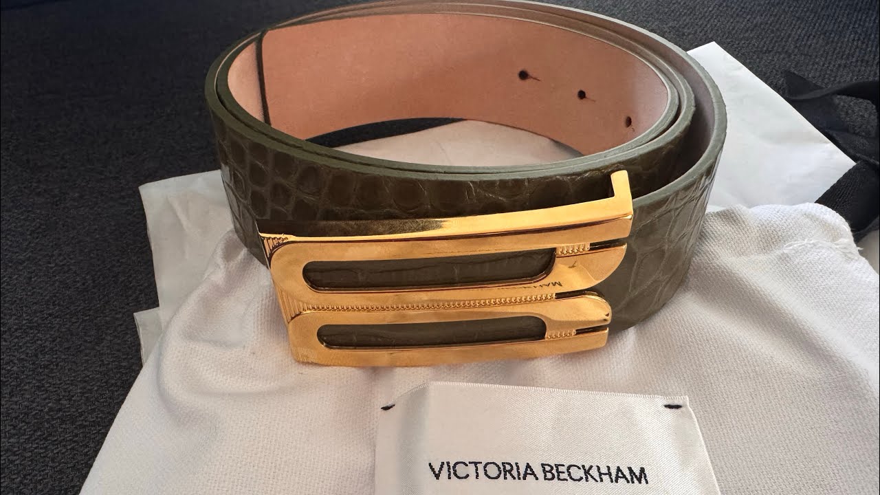 Unboxing: Victoria Beckham Dorian jumbo belt 