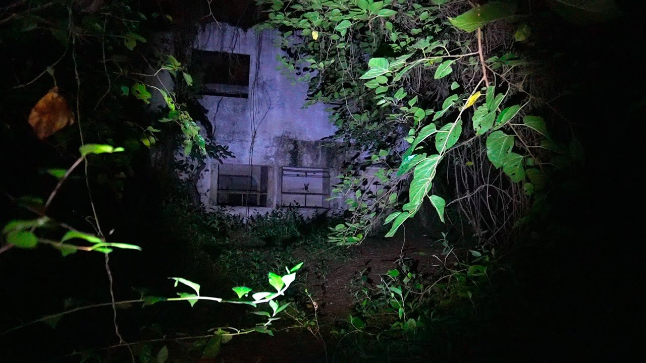 WE VISITED AN ABANDONED HOUSE AND THIS HAPPENED 😱 * DO NOT ENTER THE TUNNEL * Ft Radialero ✔
