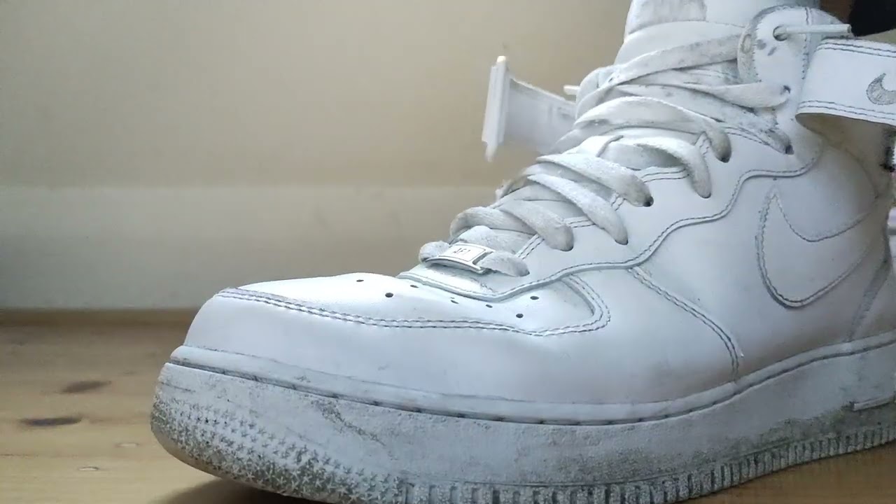 dirty nike af1 mid sockless