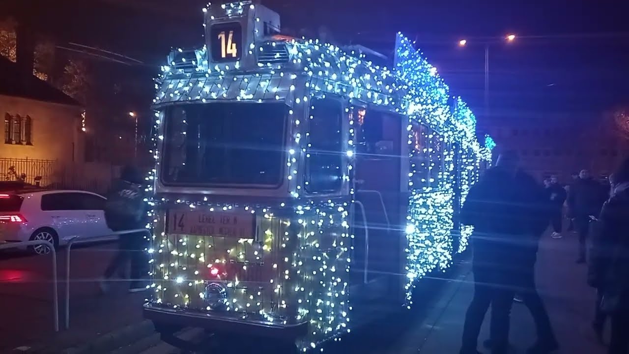 Fényjárművek Budapesten az adventi időszakban. FényHÉV, Fényvillamos és Fény KCSV7 filmezés.