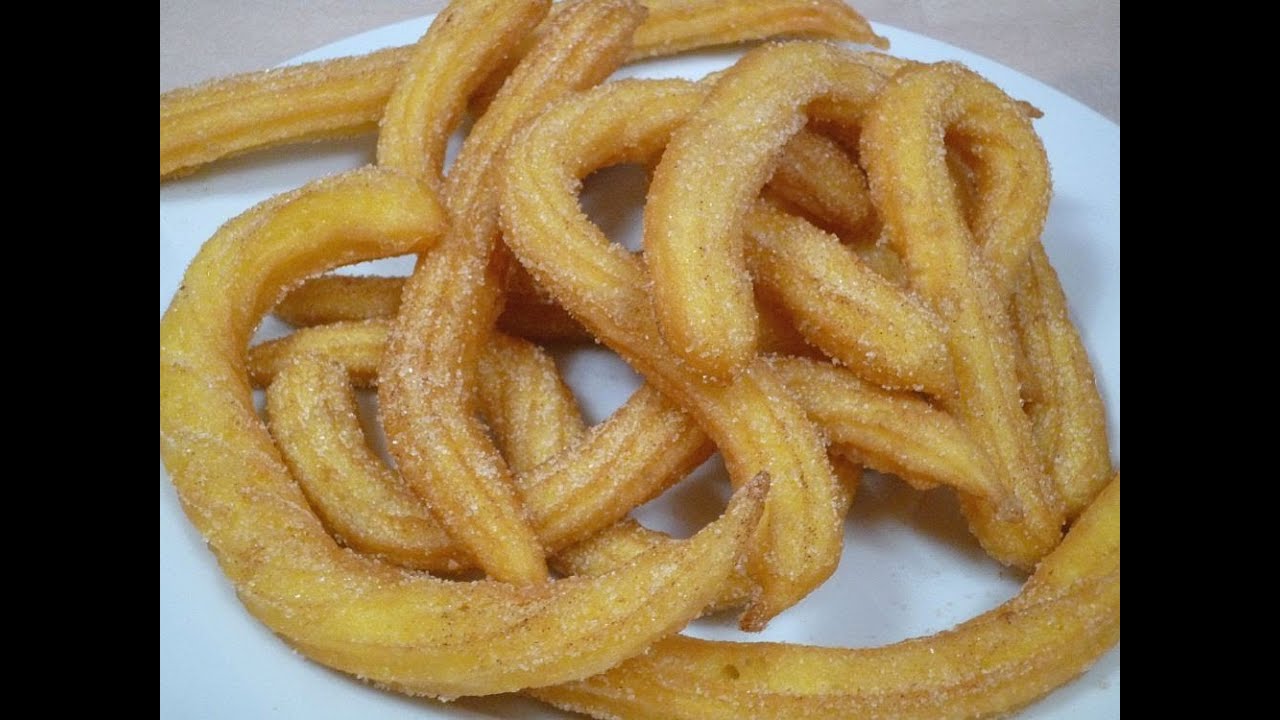 Churros (frittiertes Brandteig-Gebäck)