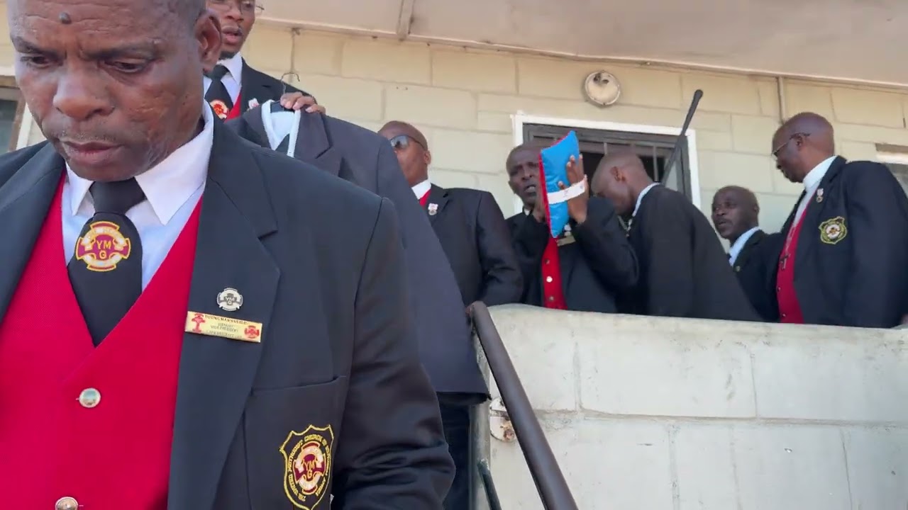 UMCOSA: Inkonzo yoxhomo bhatyi ka Bawo L Noqwaka (Street revival) 