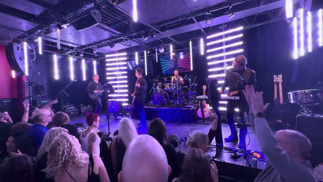 LOVESONG - Don’t You Want Me Baby