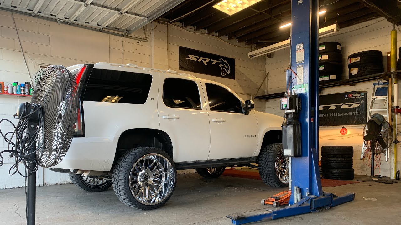 Tahoe Lifted on 26x14 with 35s Mud Tires