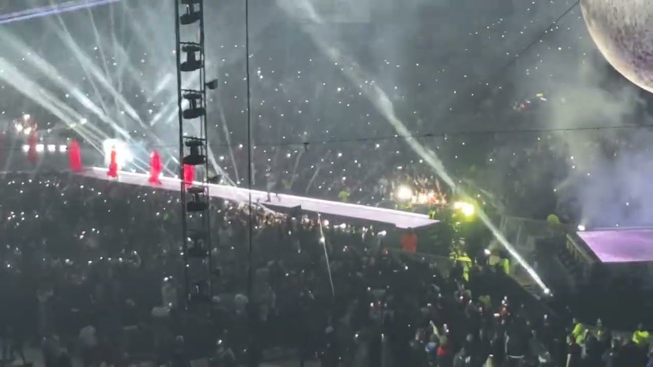 The Weeknd - Blinding Lights Live at Rogers Centre Toronto