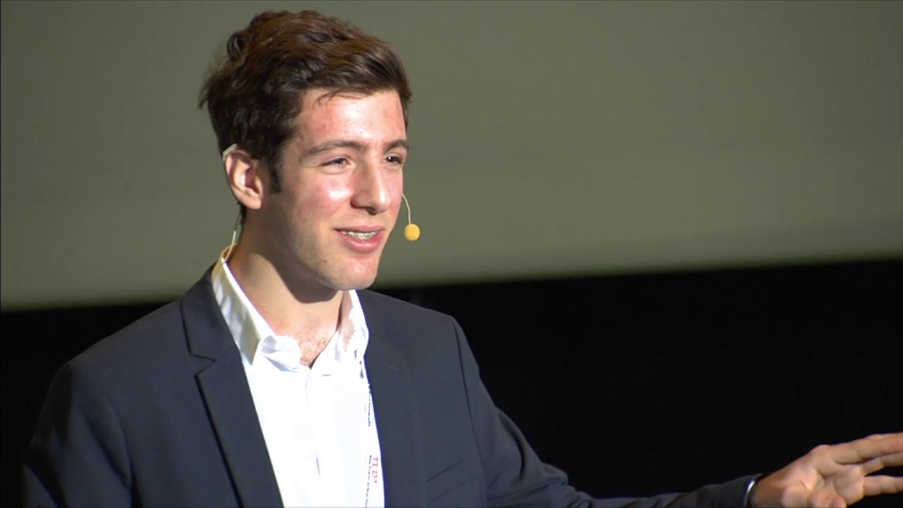 C&oacute;mo ir al espacio. | Juli&aacute;n Fernandez | TEDxReyJuanCarlosUniversity