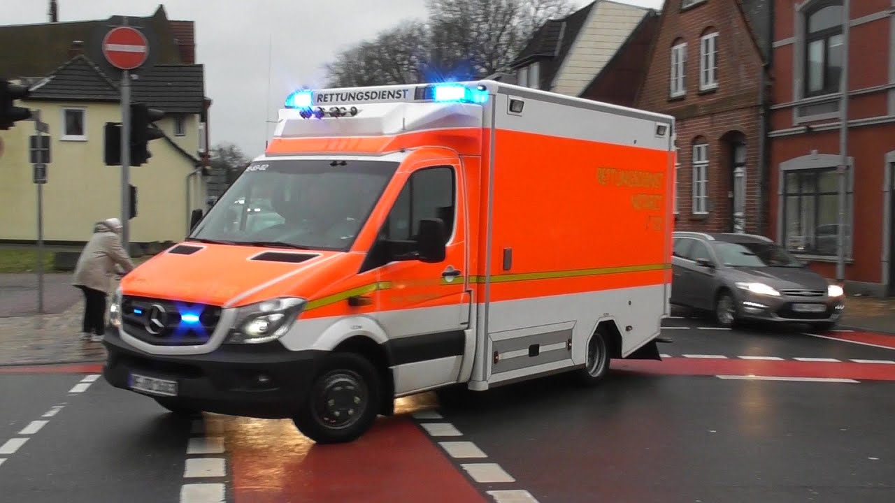[Massiver Horneinsatz] RTW 2 RW Husum mit Pressluft