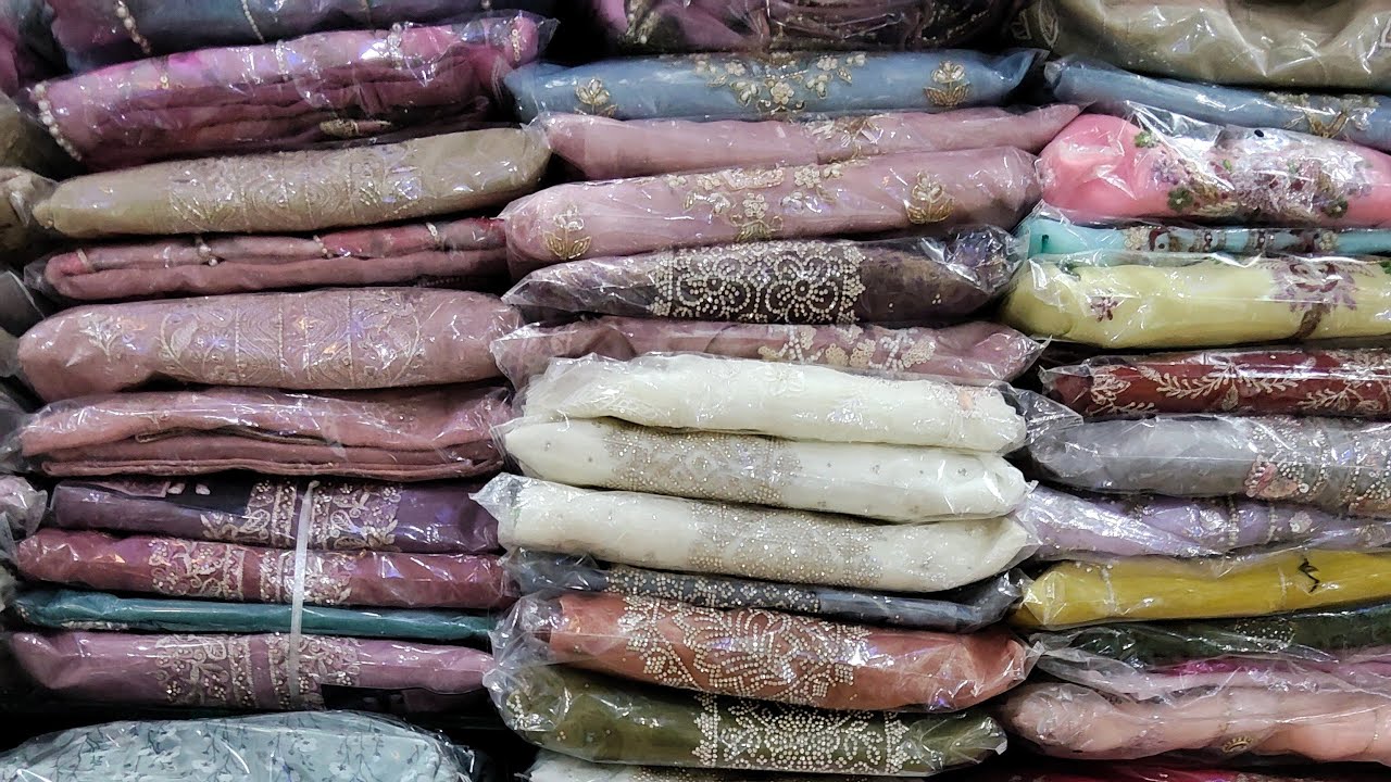 आज के लाइव में इंस्टाग्राम के सभी ट्रेंडिंग सूट Suman shyam chulkana  ph 8708163361