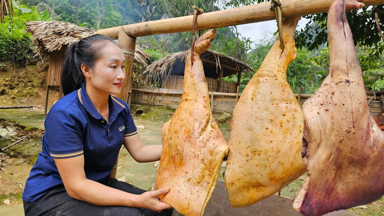Delicious black pork, how to marinate pork with rich spices and smoke, cooking | Ly Thi Tam