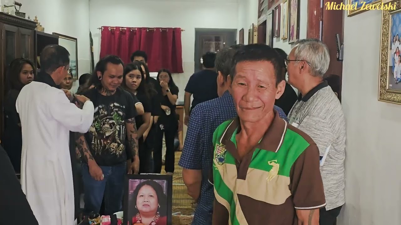 NGETAS ULIT NIANG BINI RUMIE.JIRAN DEPAN RUMAH. GOD BLESS..