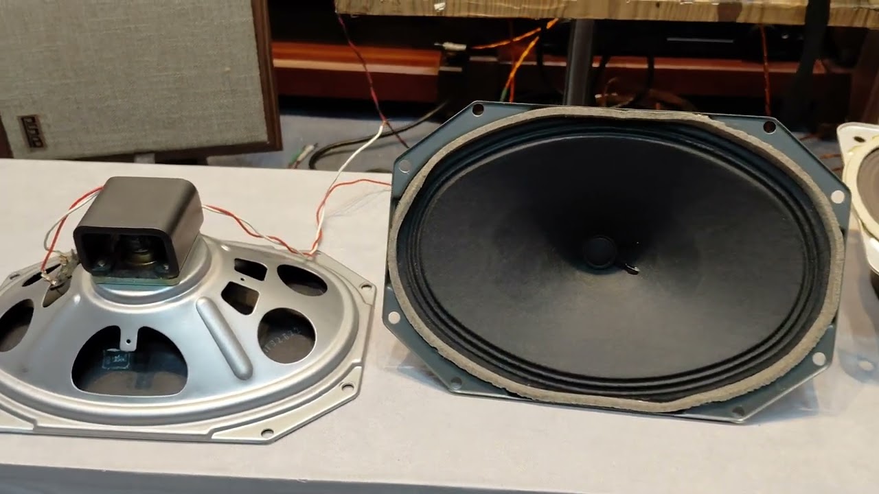 Đầu năm em bán giảm giá, loa isophon ,RFT đức ạ .