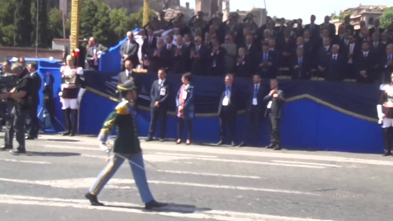 2 GIUGNO 2014 : GUARDIA DI FINANZA PARATA