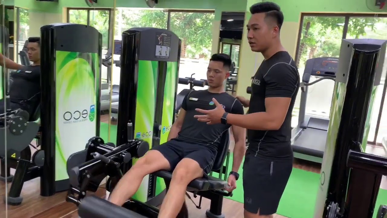 HLV hướng dẫn sử dụng các máy tập phòng Gym