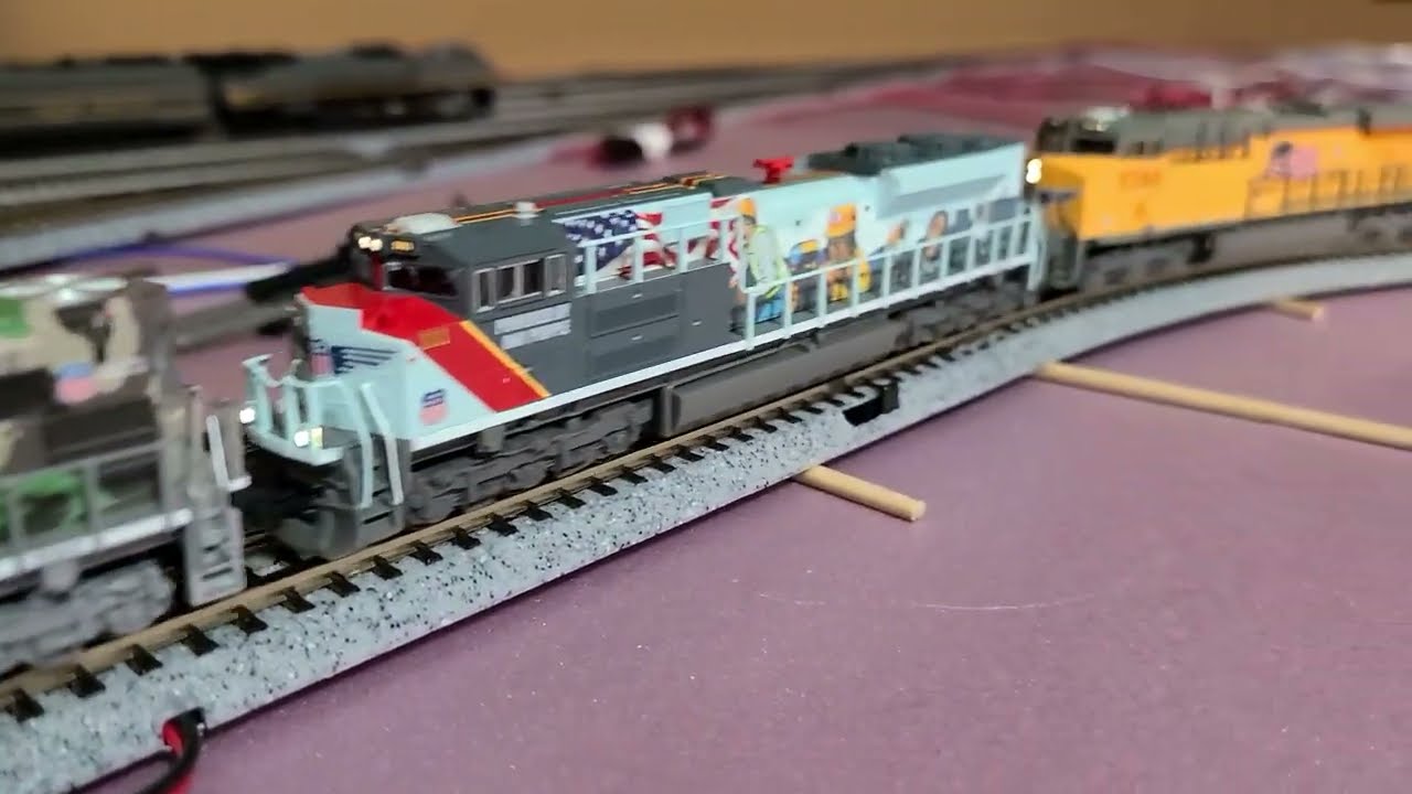 Beginning of My Kato Unitrack L-Shaped Layout, Turntable DCC Tips