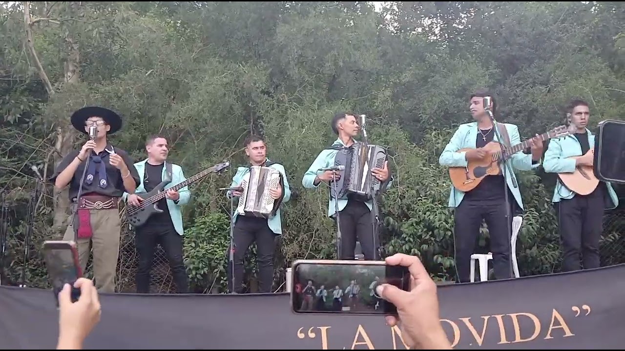 Ariel Gauna Y Su Nueva Propuesta ft Juan Baez El Chiquitín del Acordeon 