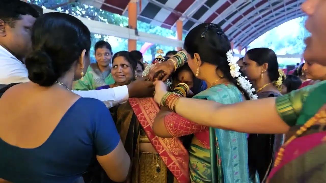 अर्ध्यावर सोडून गेले वडील😭 स्वप्न दाखविले तसे घडविले आईने सु:खाच्य सावलीत दुःख सारे पचविले😢😭🥰