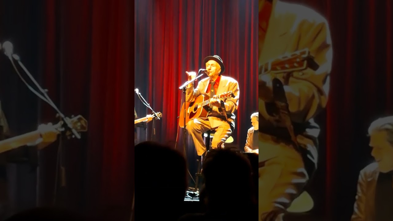 „Nix mitnehma“, diese Weisheit von Georg Ringsgwandl durfte bei seinem Auftritt am 26/11 im Posthof