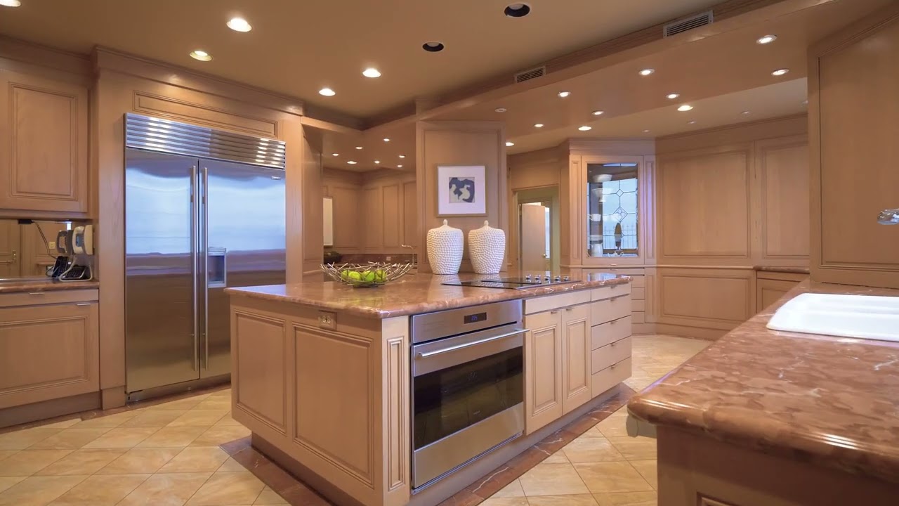 1500 North Lake Shore Drive PH