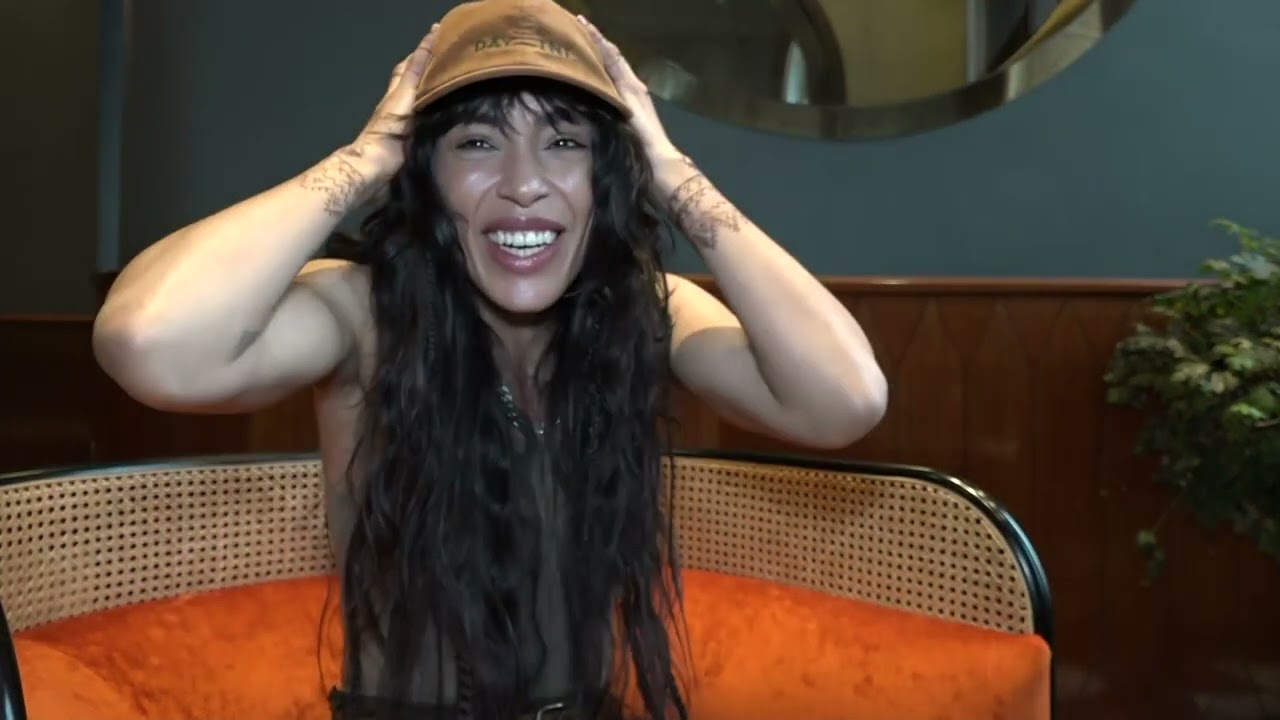 Loreen vill inte veta av snacket: ”Klart jag påverkas”
