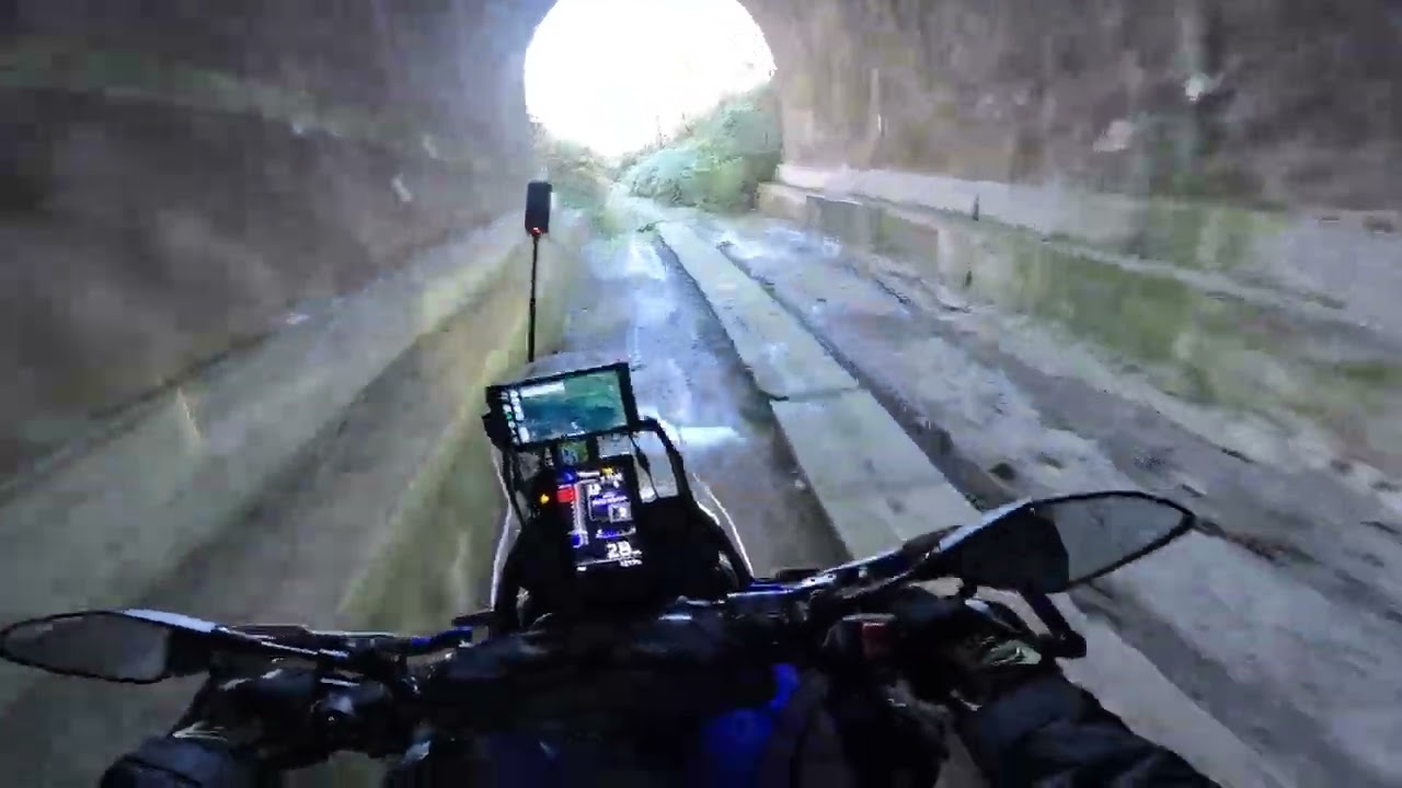 Yamaha Ténéré 700 Vecchia ferrovia Capranica.. tanta acqua