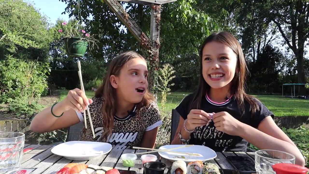 Sushi mukbang| Naomi Traa