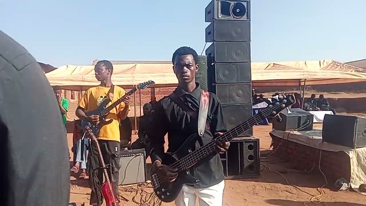 E MUNGU TUNA KUJIA