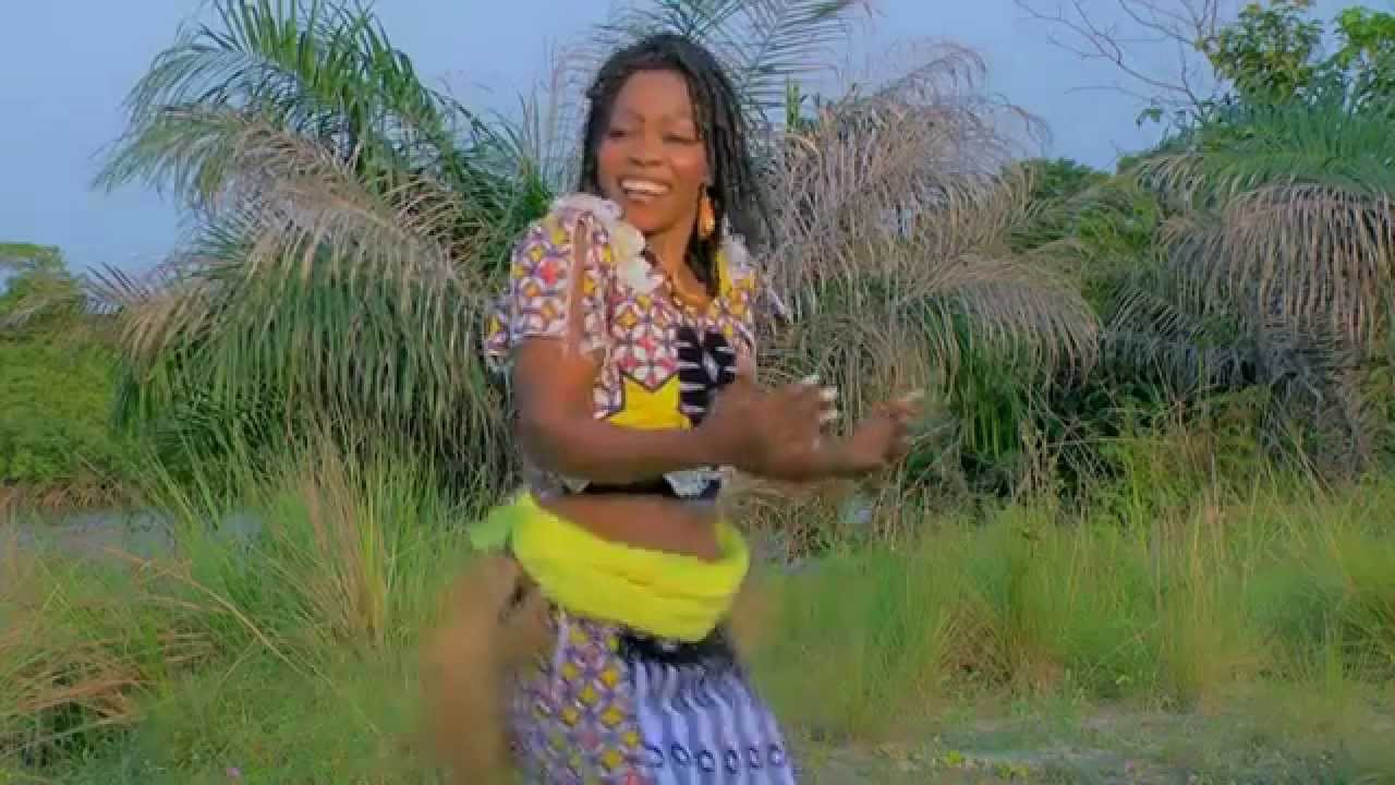 Estelle lamama-mami a me