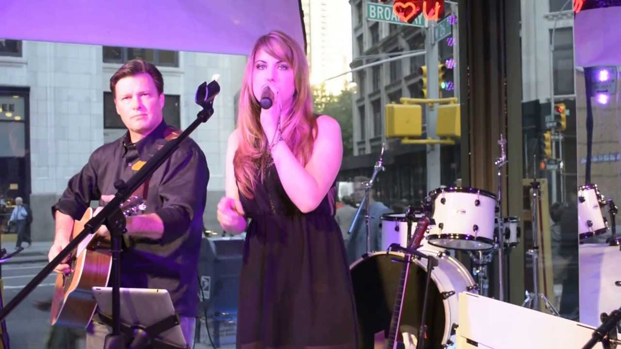 Hallelujah by Maddy Jarmon @ Toshi's Living Room