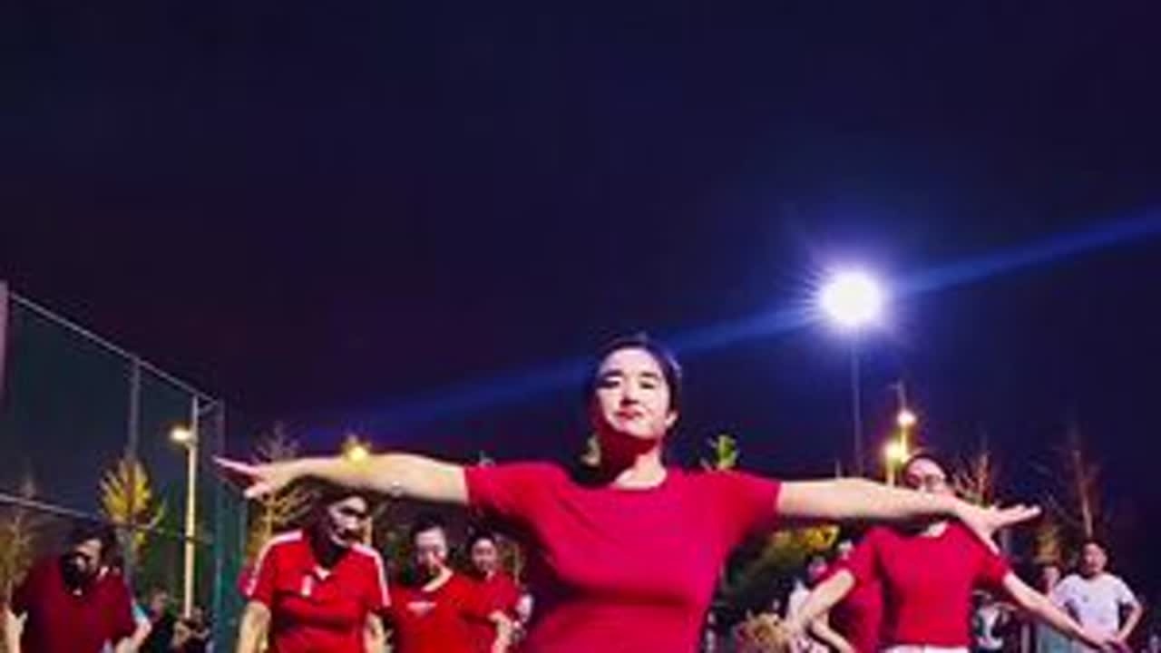 开肩美背锻炼四肢#舞出美丽舞出健康 #坚持锻炼给自己一个好身体 #简单易学 #全民健身运动