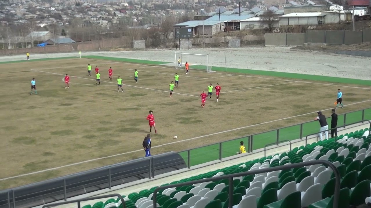 Նիկարմ (2) : (4) Արարատ 2