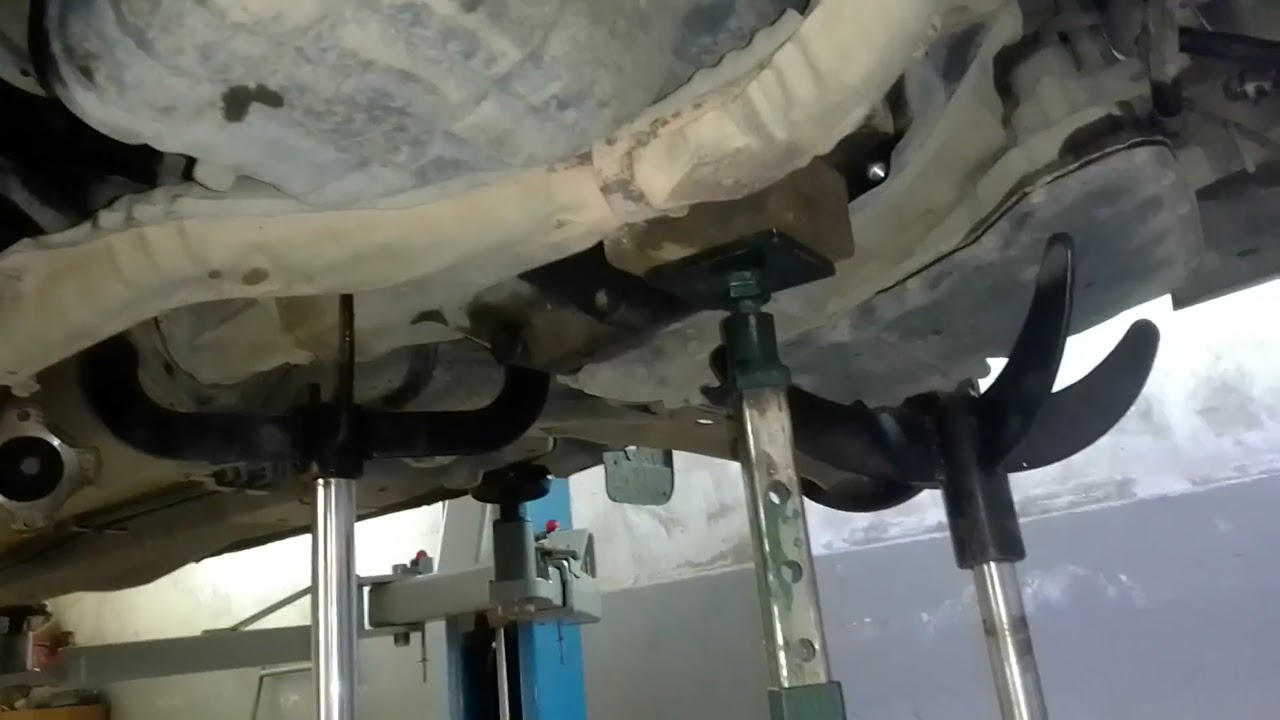 замена АКПП с раздаткой на Nissan Sunni 2002.