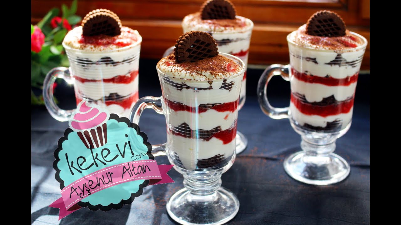 Çilek Soslu Magnolia Puding / Manolya Puding | Ayşenur Altan Yemek Tarifleri