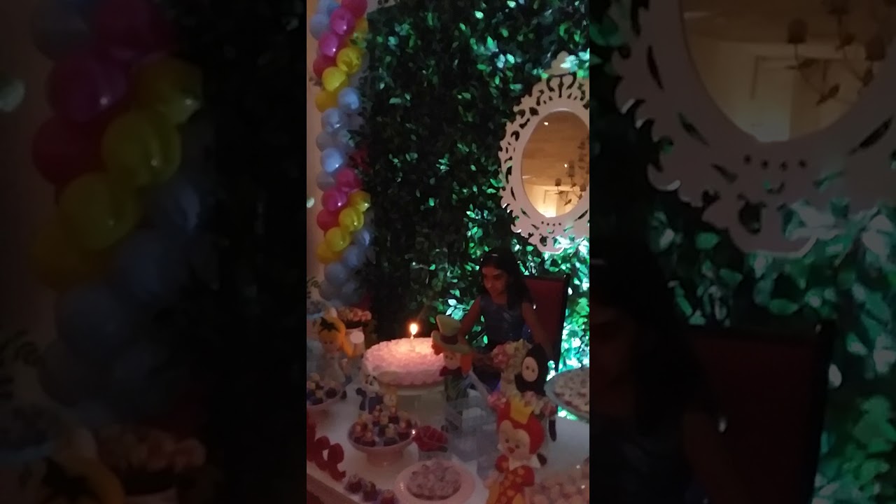 Parabéns de 9 anos na máquina da alegria.