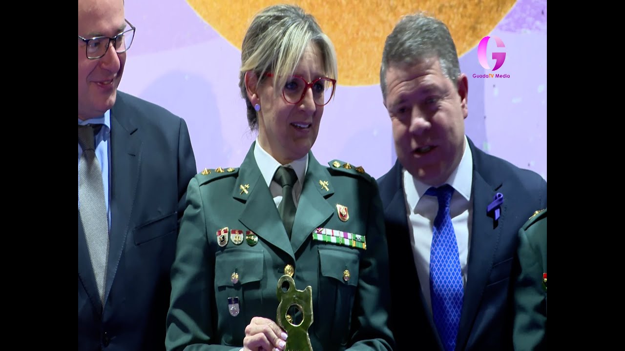 La teniente coronel de la Guardia Civil Cristina Moreno, reconocida por el Gobierno regional