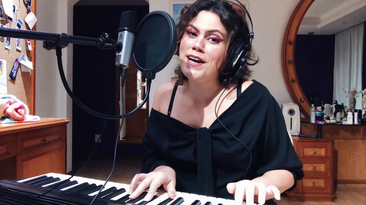 Take a Bow / Disturbia (Rihanna Cover) - ANA LUIZA FERREIRA