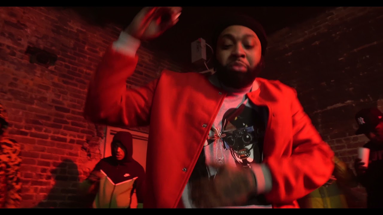Zay Zay Wildin - Move ( Official Music Video )