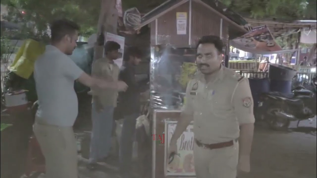 Agra Police Checking | Police Dekh Chai Chhod Bhaage Yuvak | Basai Chowki Action