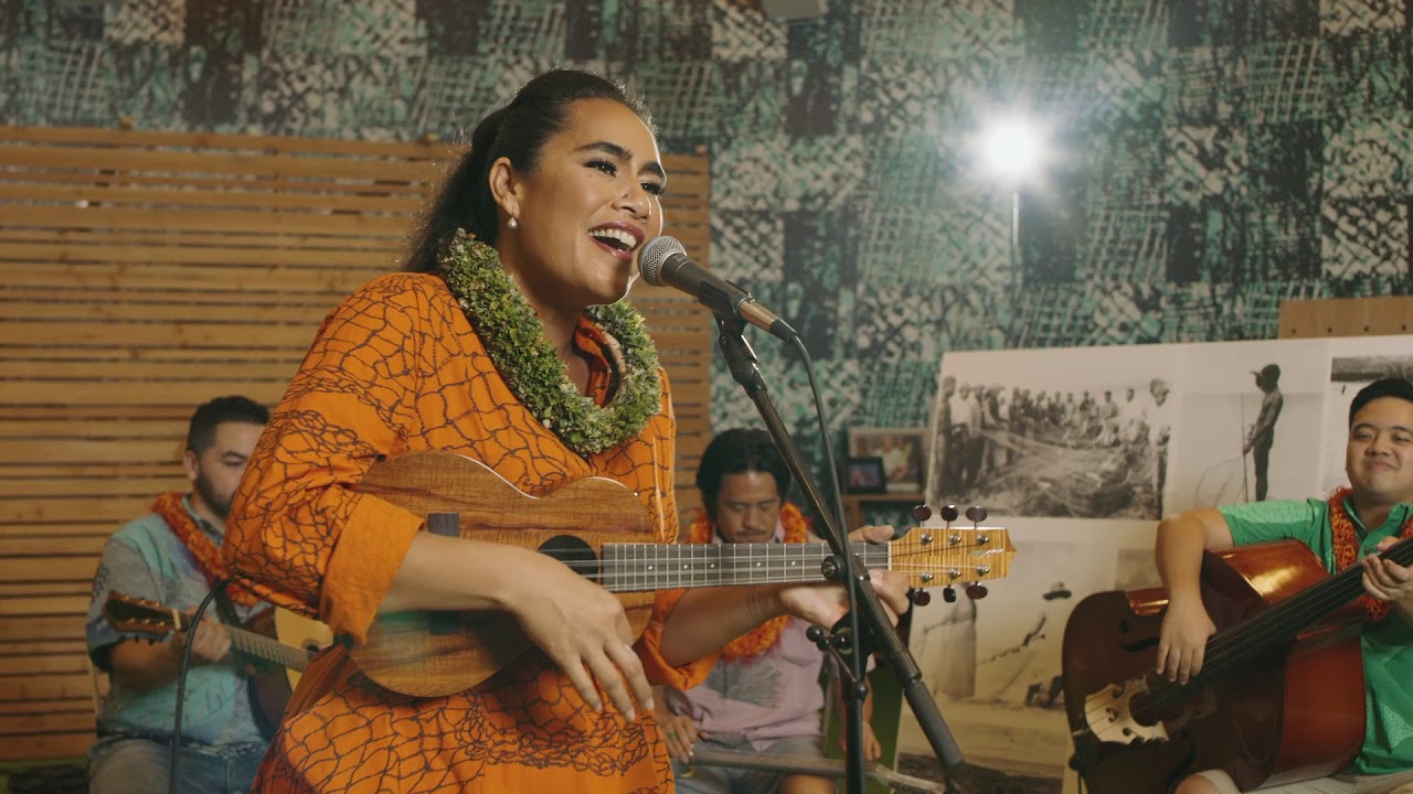 Kīholo by Kainani Kahaunaele on Waipunalei CD