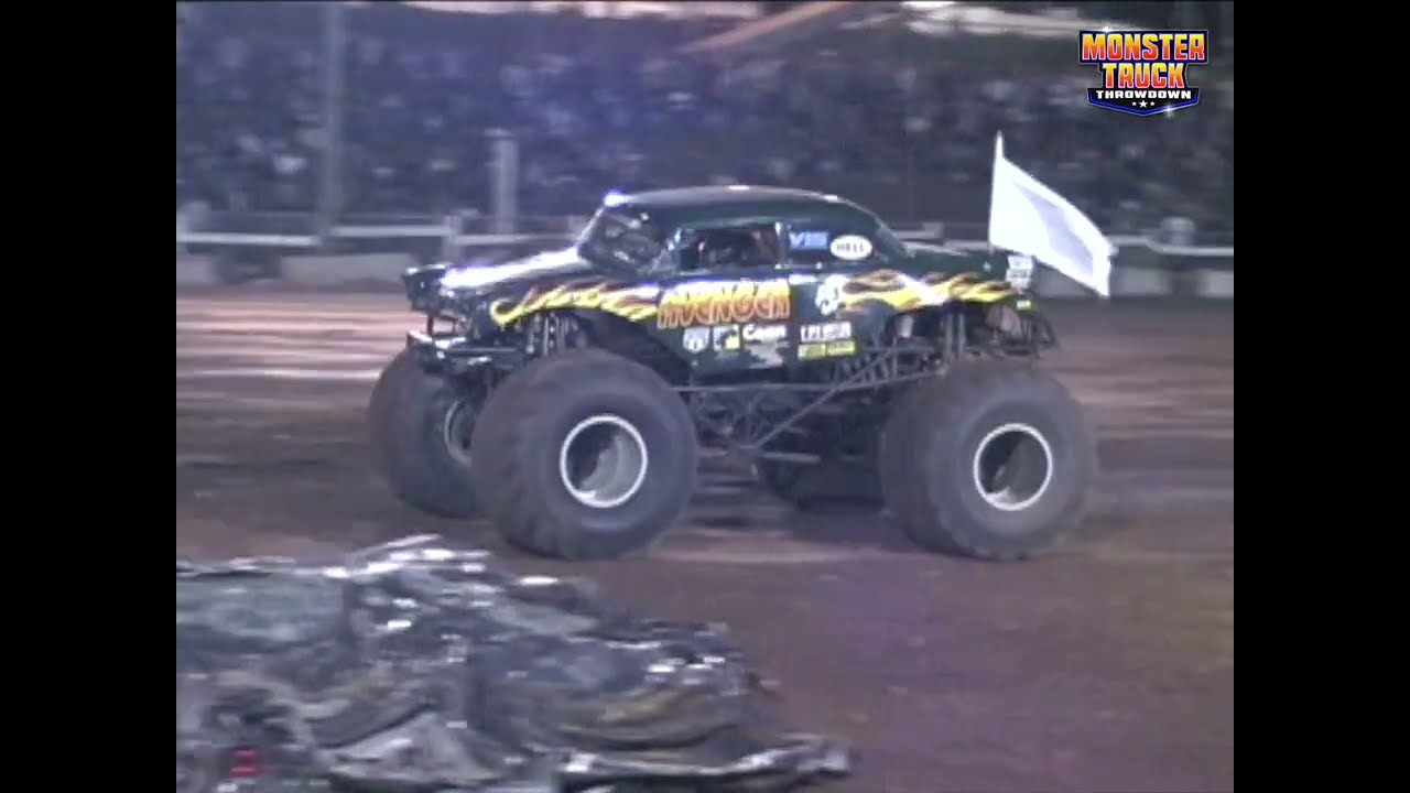 Freestyle in Houghton, Michigan 2005 - Monster Truck Throwdown Archives