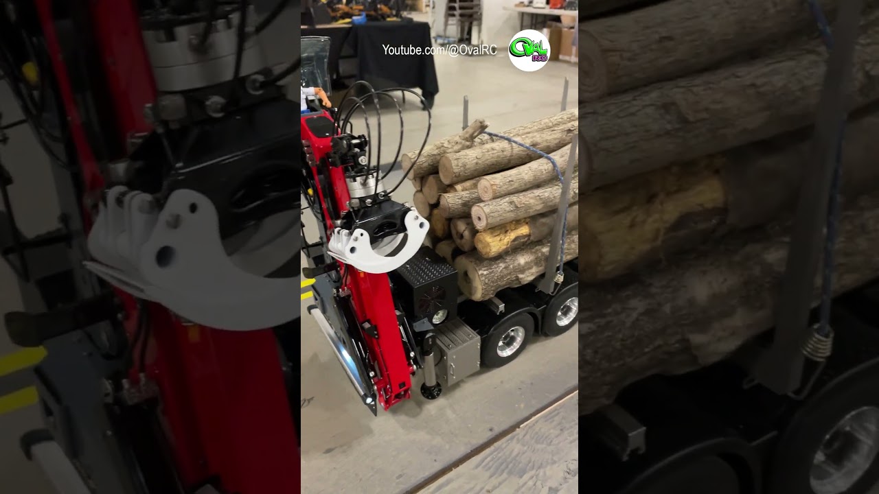 RC-skogsbilen har en hydraulisk kran p&aring; baksidan